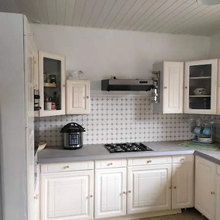 Maison D'exception Meublée Piscine Privée&cheminée A 2min Et Commerces *
